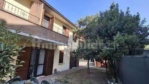 Villetta a schiera in vendita a Cadelbosco di Sopra