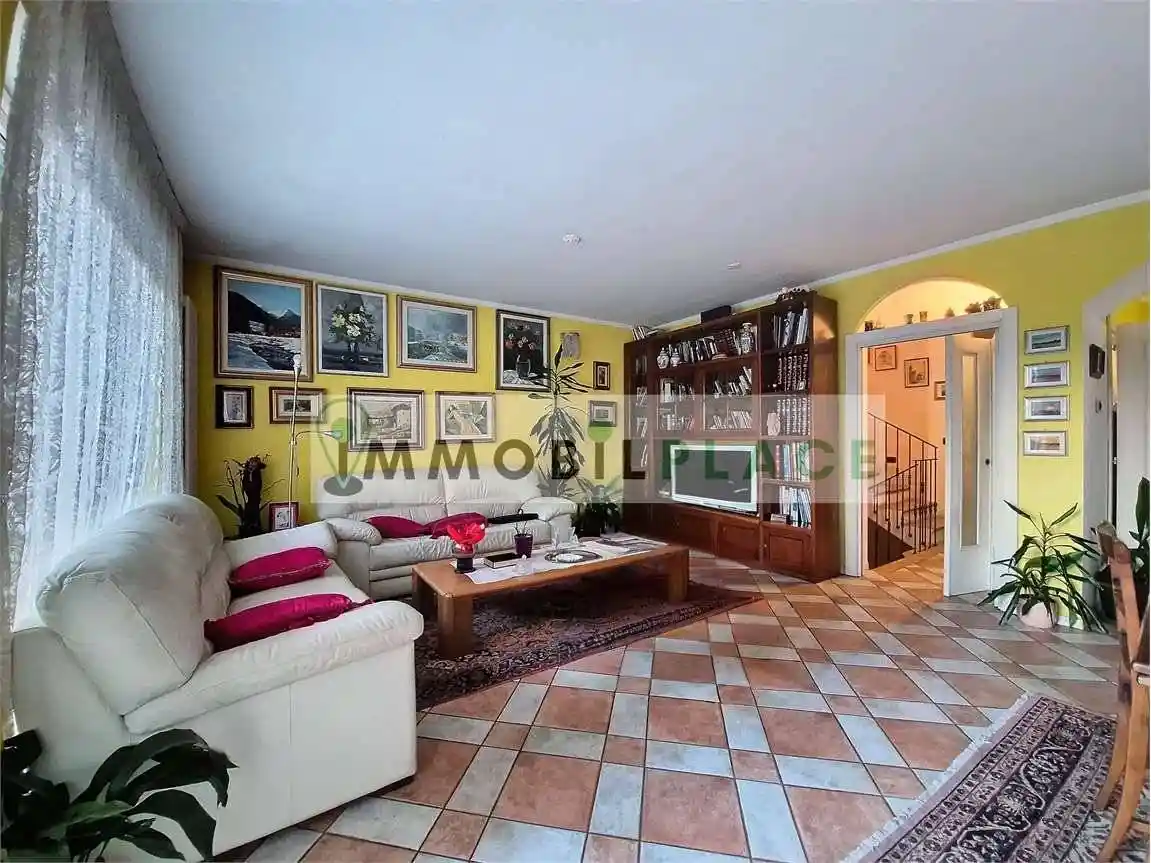 Villa in vendita a Villa Lagarina