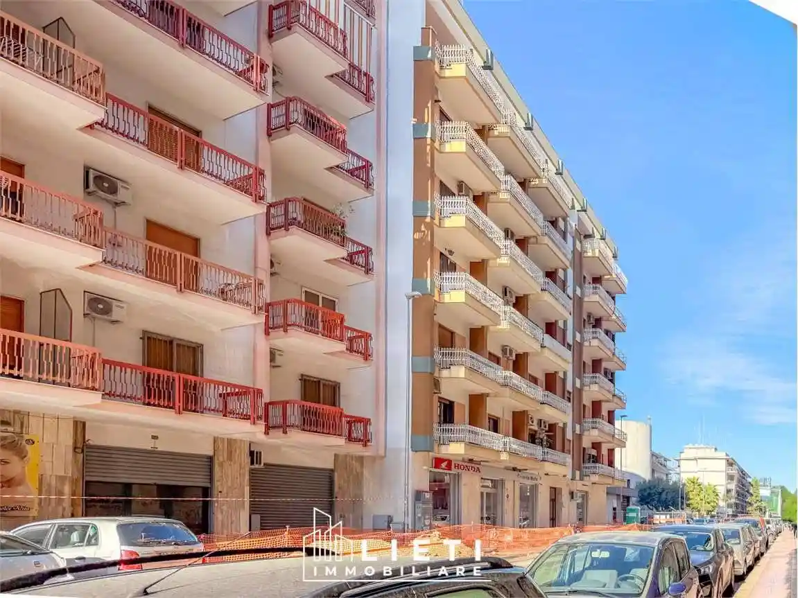 Appartamento in affitto a Taranto
