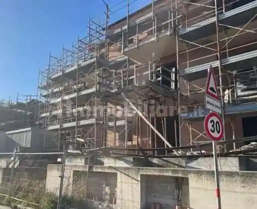 Palazzo - Stabile in vendita a Fermo