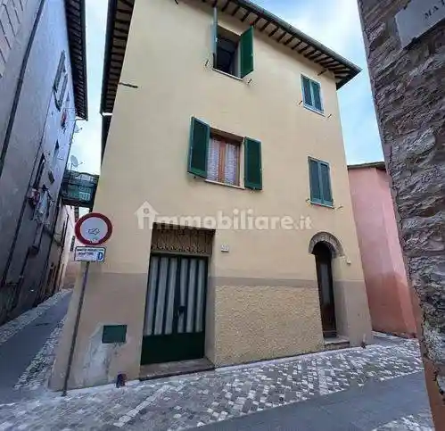 Villa in vendita a Foligno