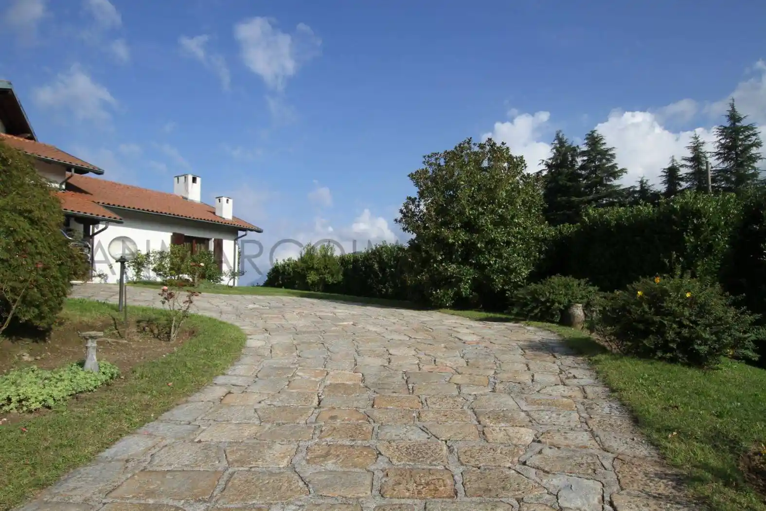 Villa in vendita a Monte Marenzo