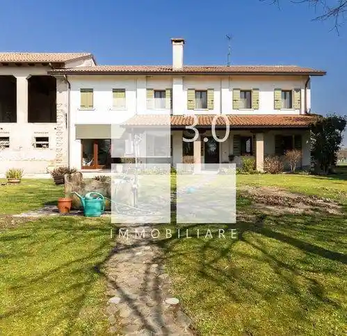 Villa in vendita a Maserada sul Piave