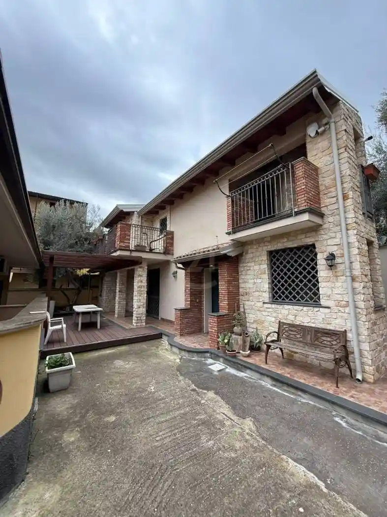 Villa in affitto a Catania