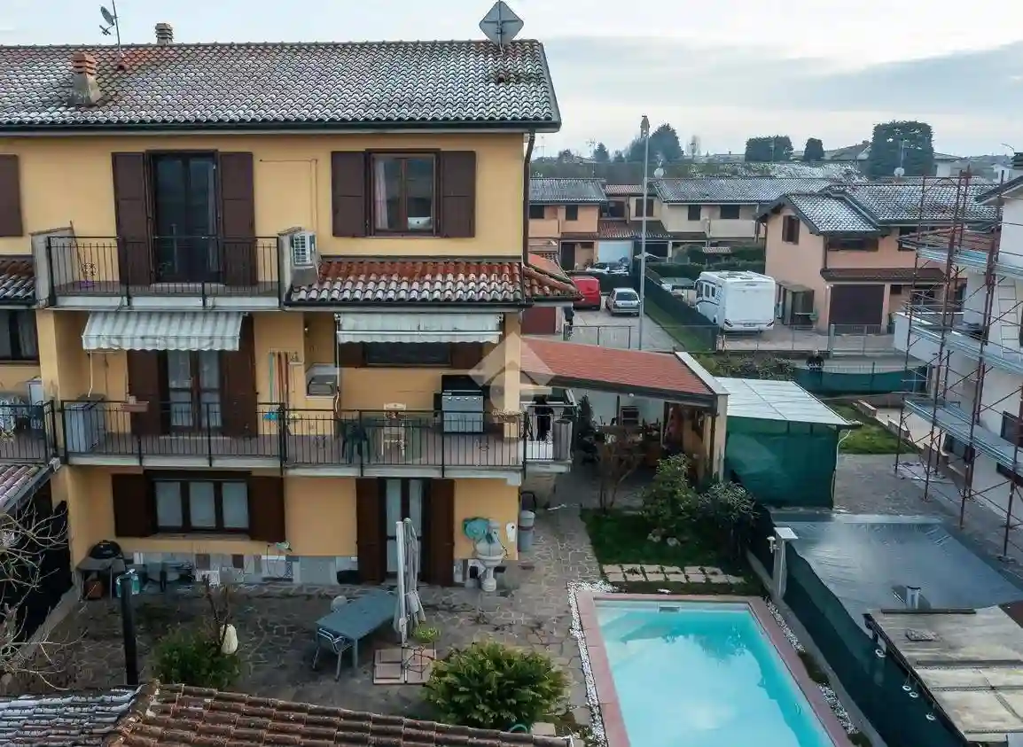 Villetta a schiera - foto 2