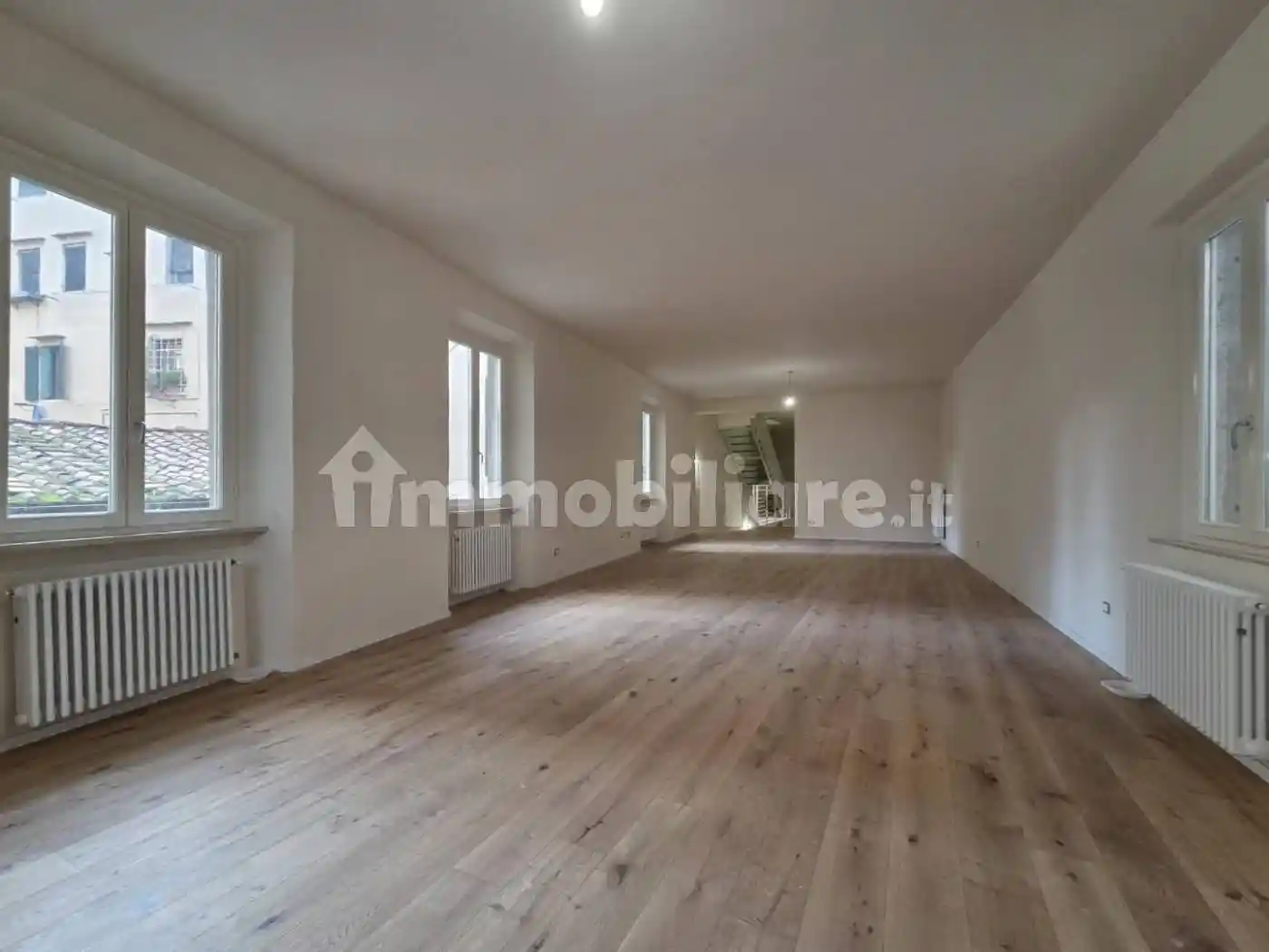 Casa indipendente in vendita a Lucca