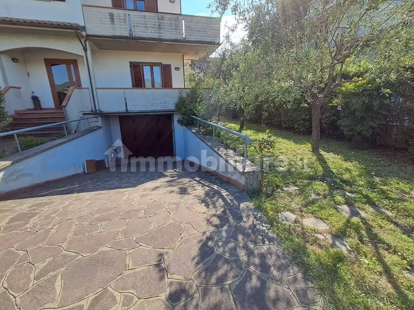 Villetta a schiera in vendita a Prato