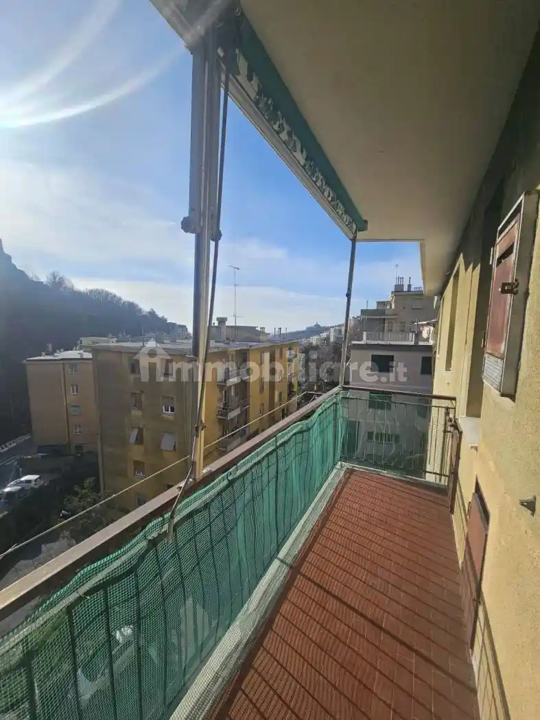 Appartamento in vendita a Genova