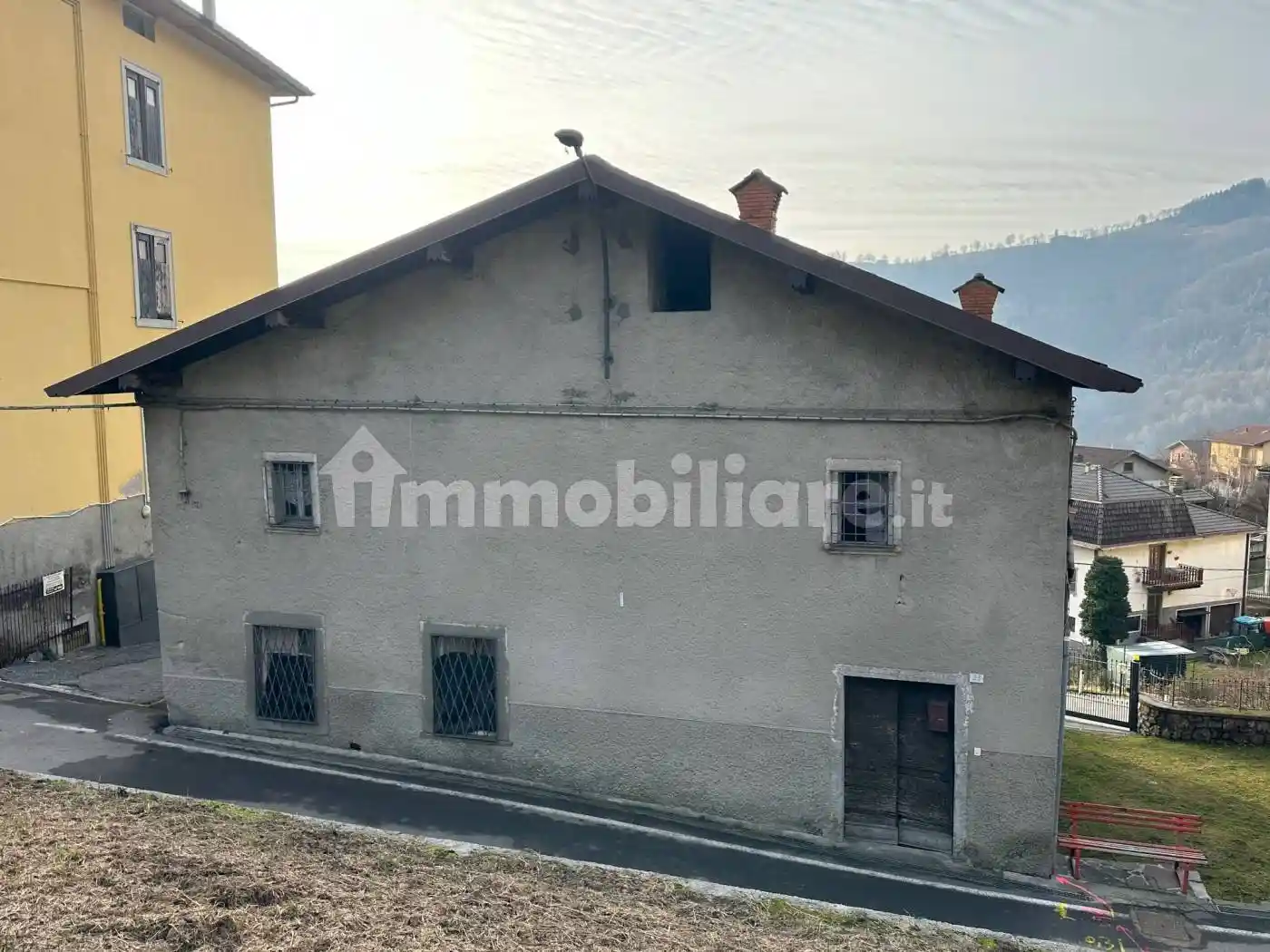 Appartamento in vendita a Val Brembilla