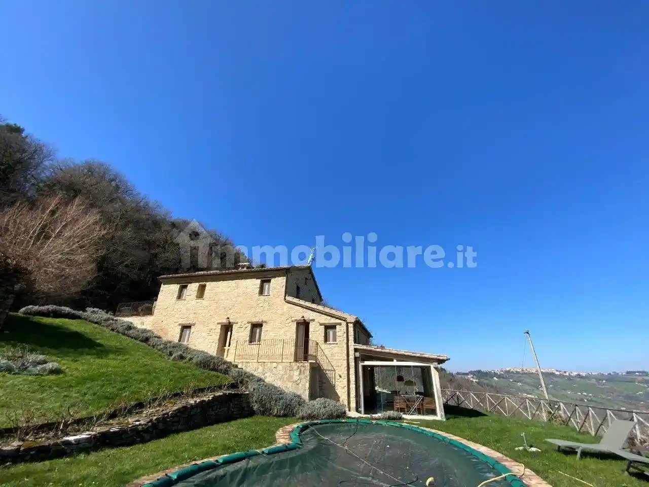 Rustico - Casale in vendita a Cupramontana