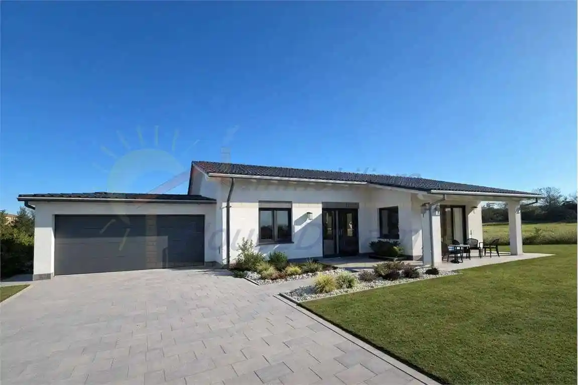 Villa in vendita a Gattico-Veruno