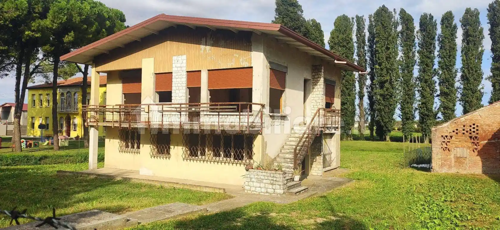 Villa in vendita a Lendinara