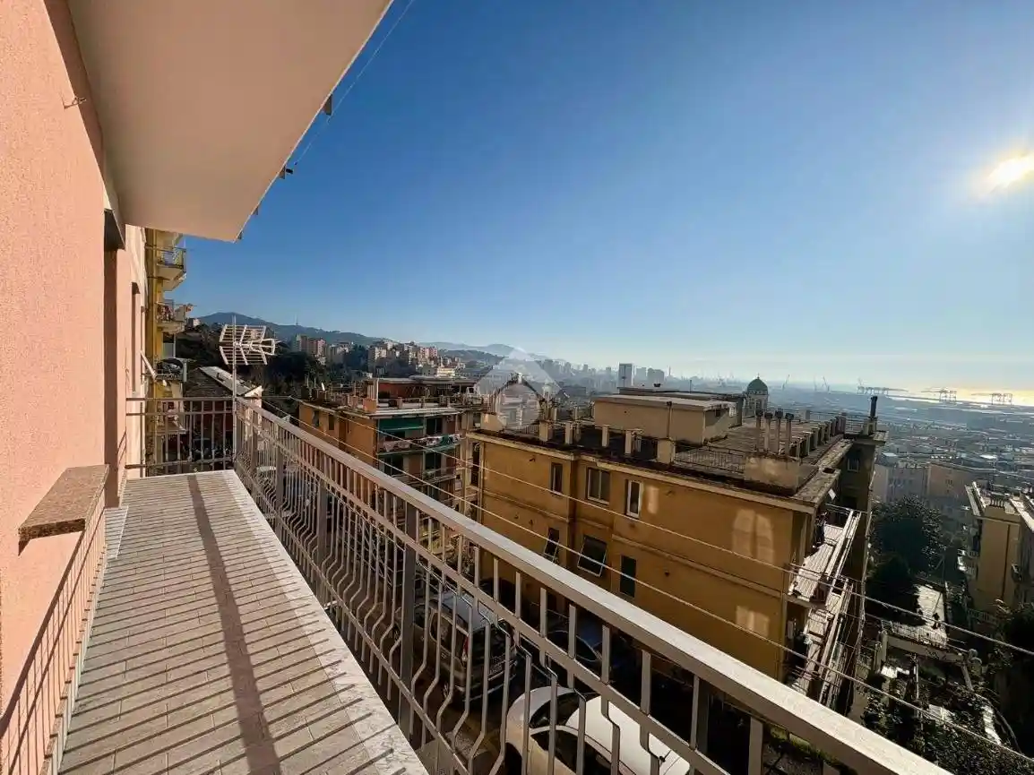 Appartamento in vendita a Genova
