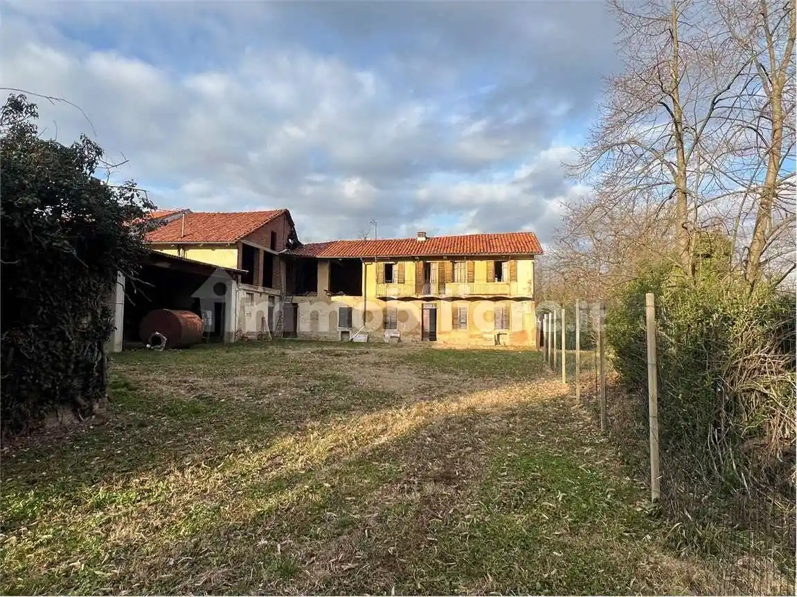 Rustico - Casale in vendita a Montafia