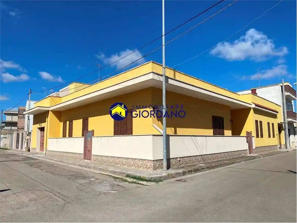 Villa in vendita a Squinzano