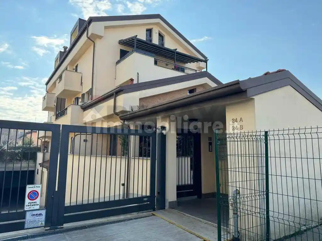 Appartamento in vendita a Monza