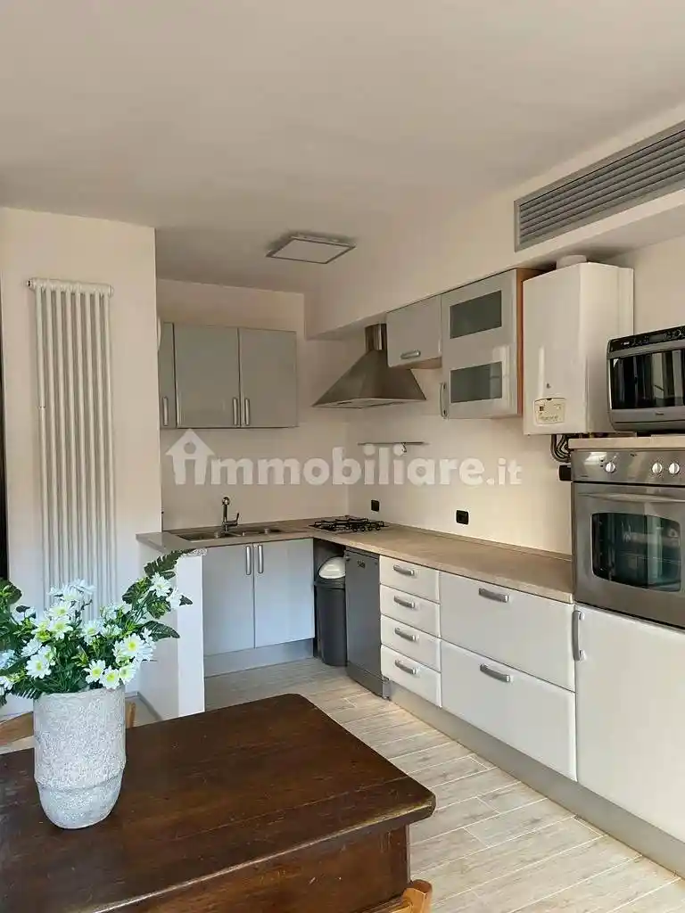 Appartamento in vendita a Piacenza