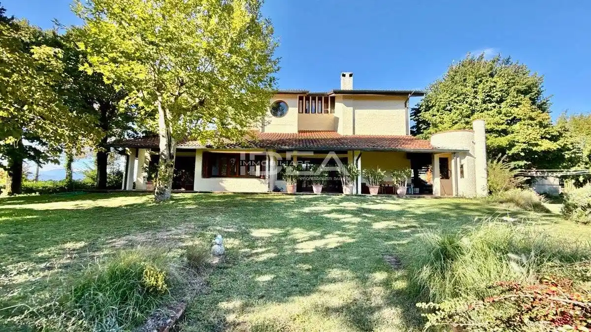 Villa in vendita a Capannori