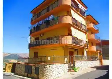 Appartamento in vendita a Leonforte