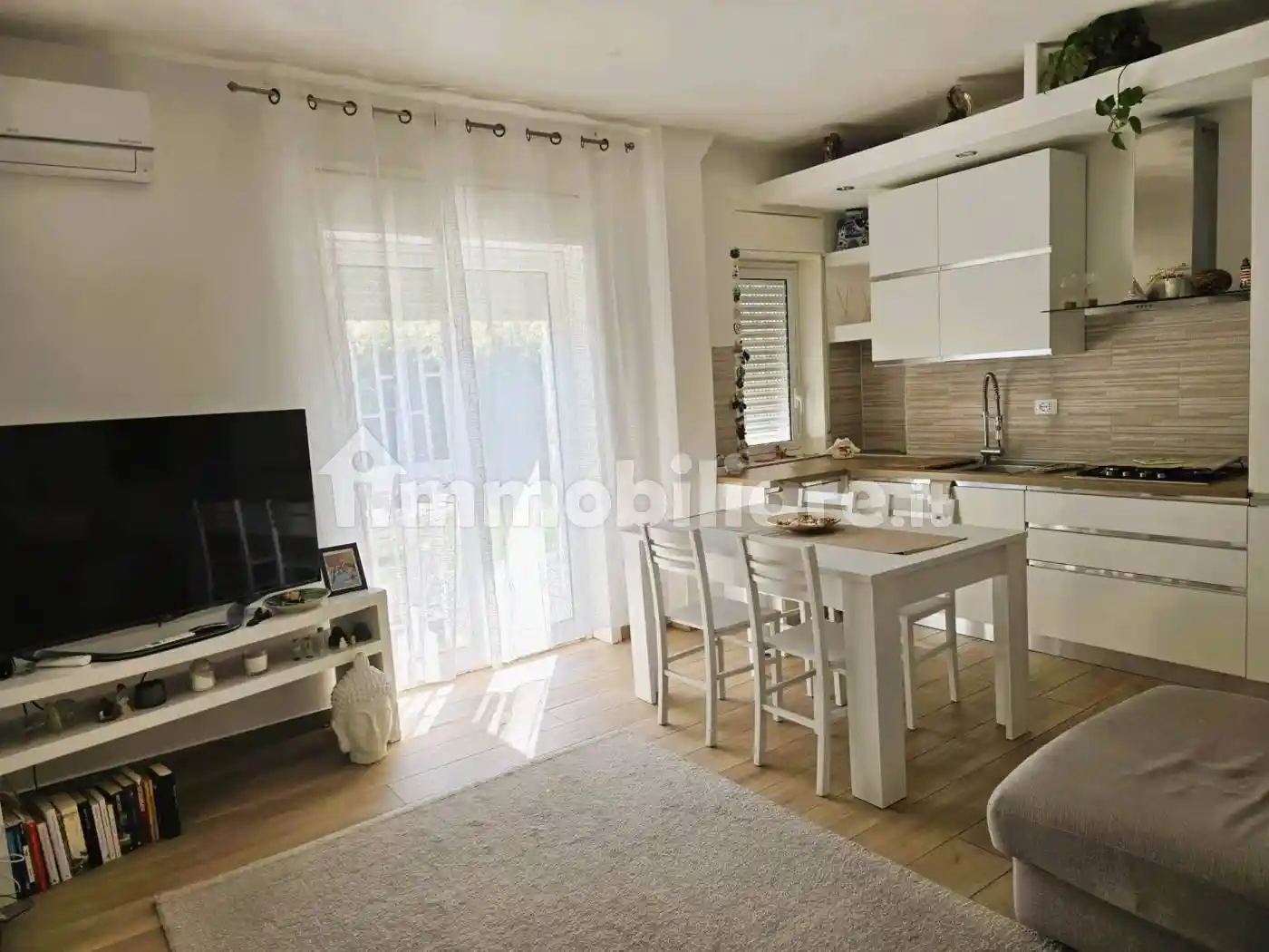 Appartamento in affitto a Aci Castello