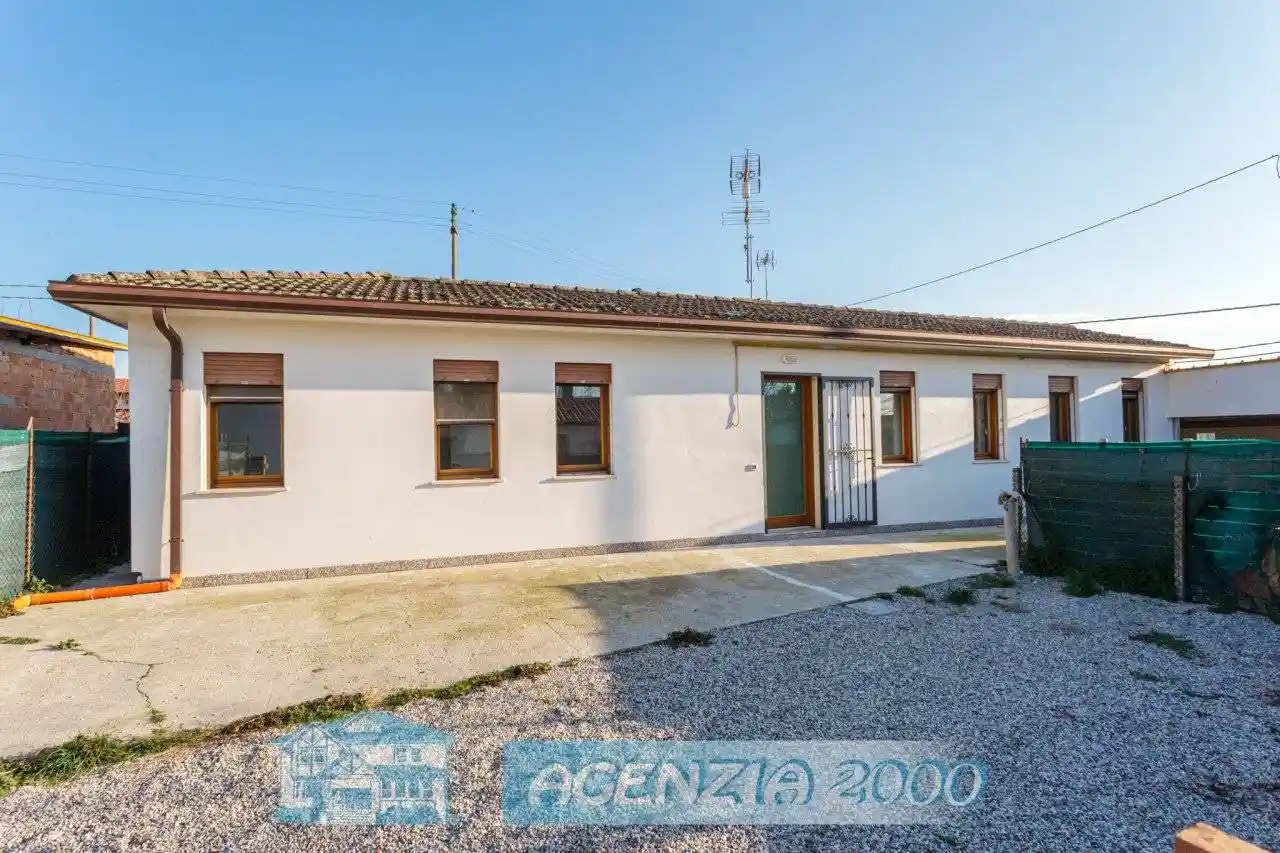 Casa indipendente in vendita a Bagnoli di Sopra