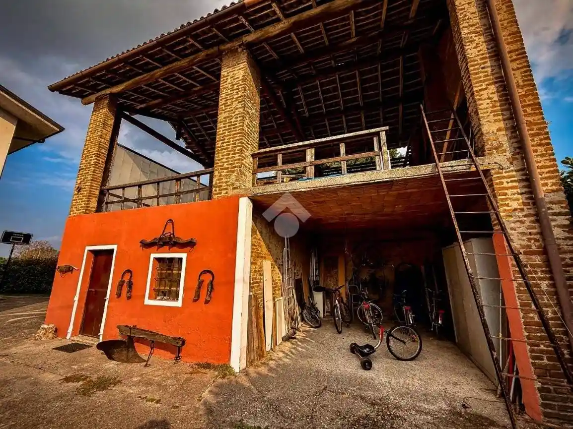 Casa indipendente in vendita a Verrua Po