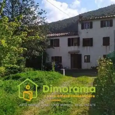 Appartamento in vendita a Lucca