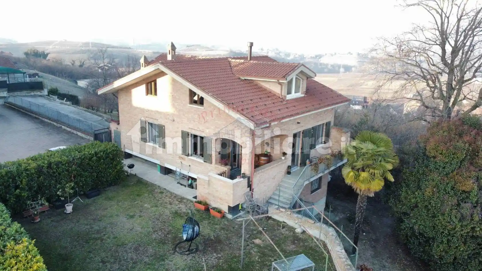Villa in vendita a Magliano Alfieri