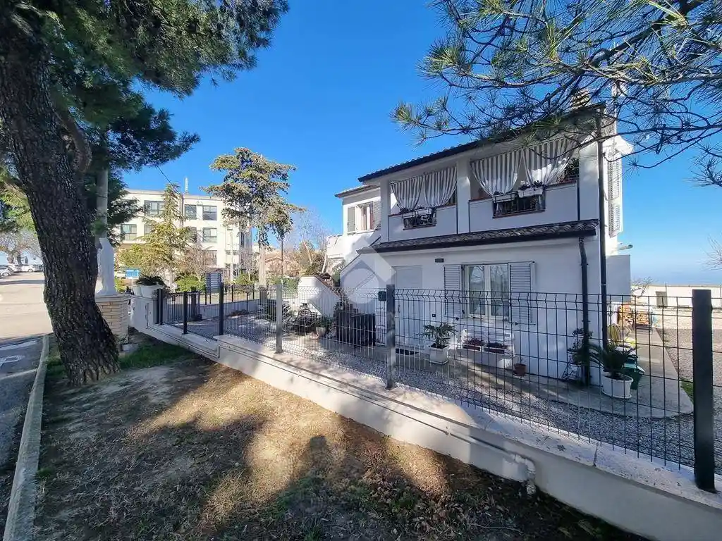 Appartamento in vendita a Castellalto