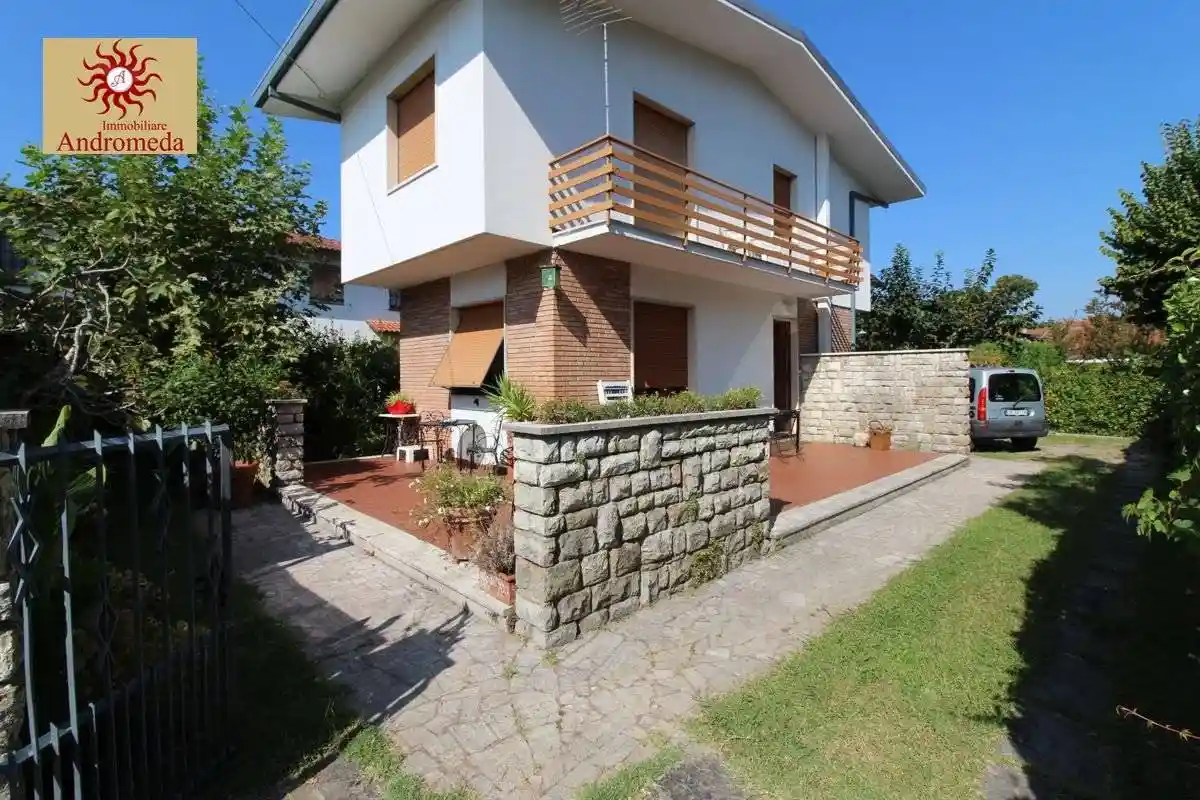 Villa in vendita a Forte dei Marmi