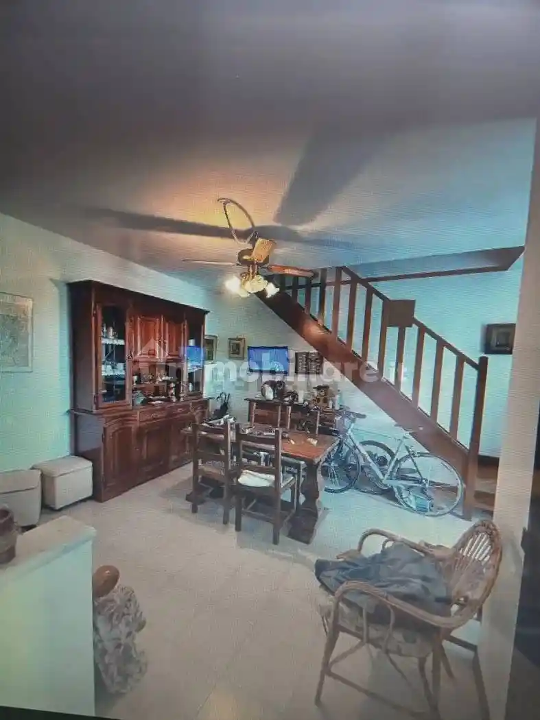 Villa in vendita a Luni