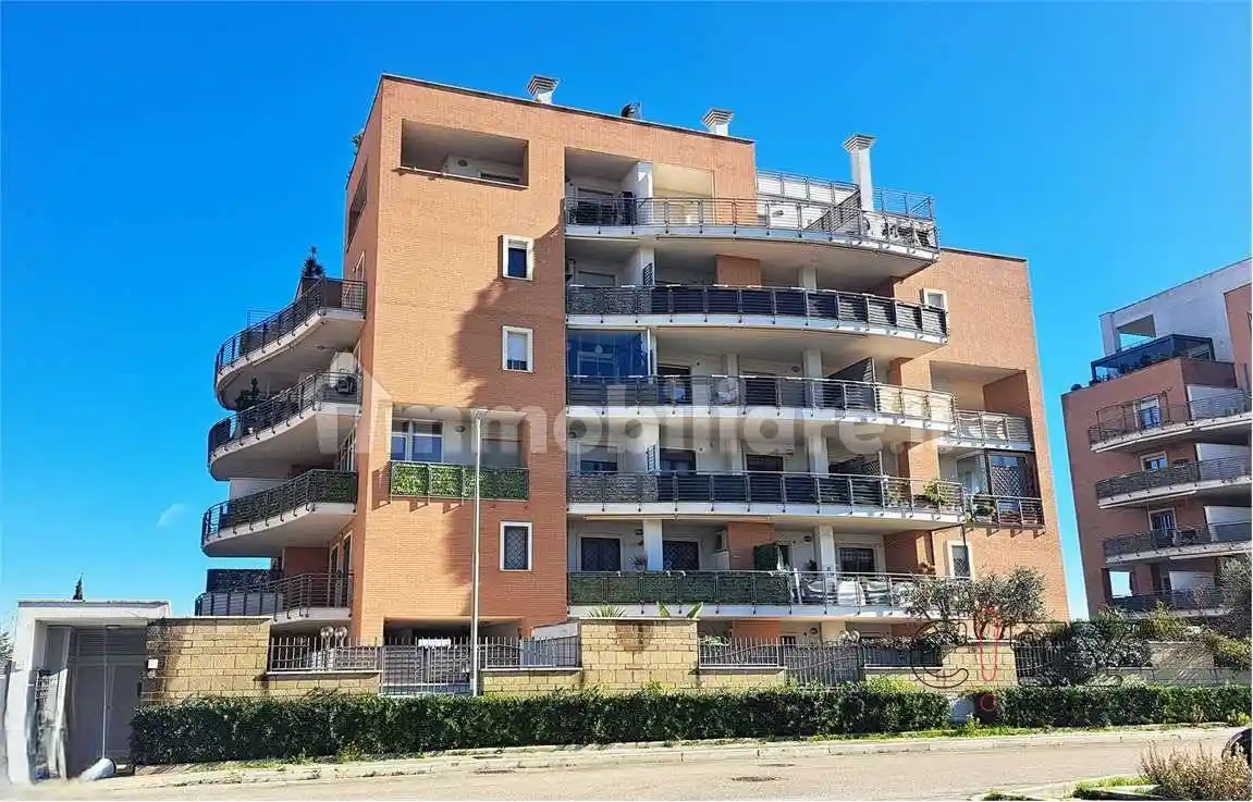 Appartamento in vendita a Pomezia