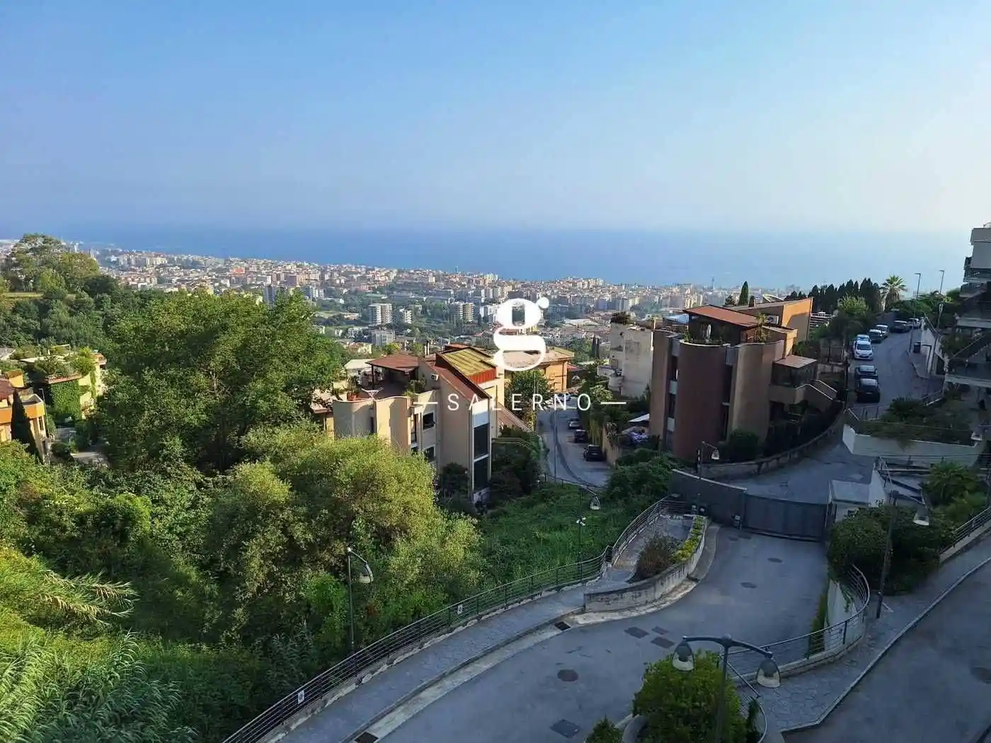 Appartamento in vendita a Salerno