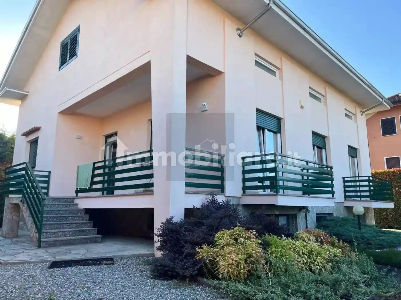 Villa in vendita a Vigliano Biellese