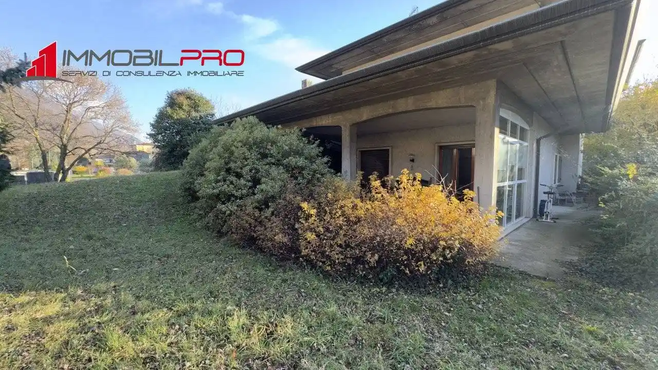 Villa in vendita a Velo d'Astico