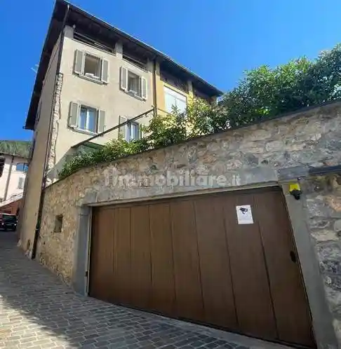 Appartamento in vendita a Gandino