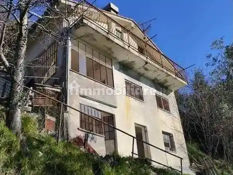 Villetta a schiera in vendita a Uscio