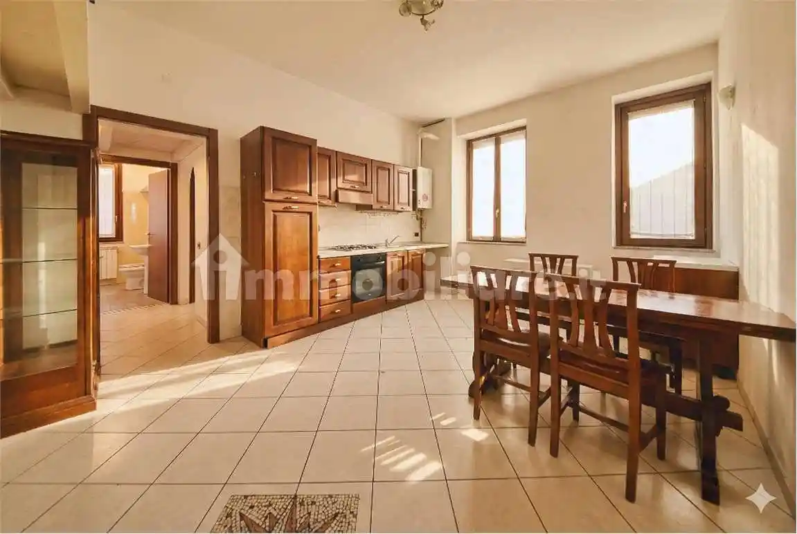 Appartamento in vendita a Limido Comasco