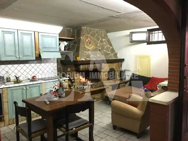 Casa indipendente in vendita a Lastra a Signa