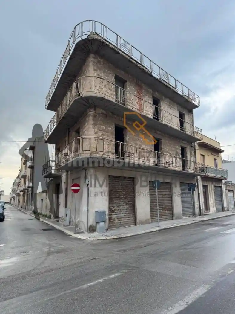 Palazzo - Edificio in vendita a Trapani
