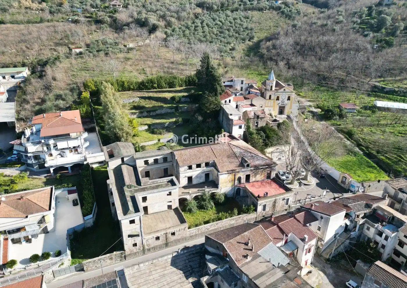 Palazzo - Edificio in vendita a Lauro