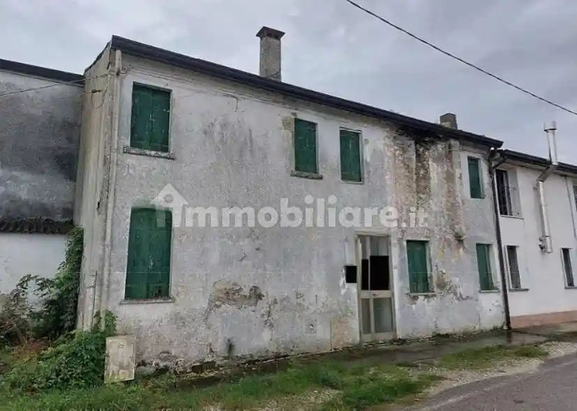 Palazzo - Stabile in vendita a Villanova Marchesana