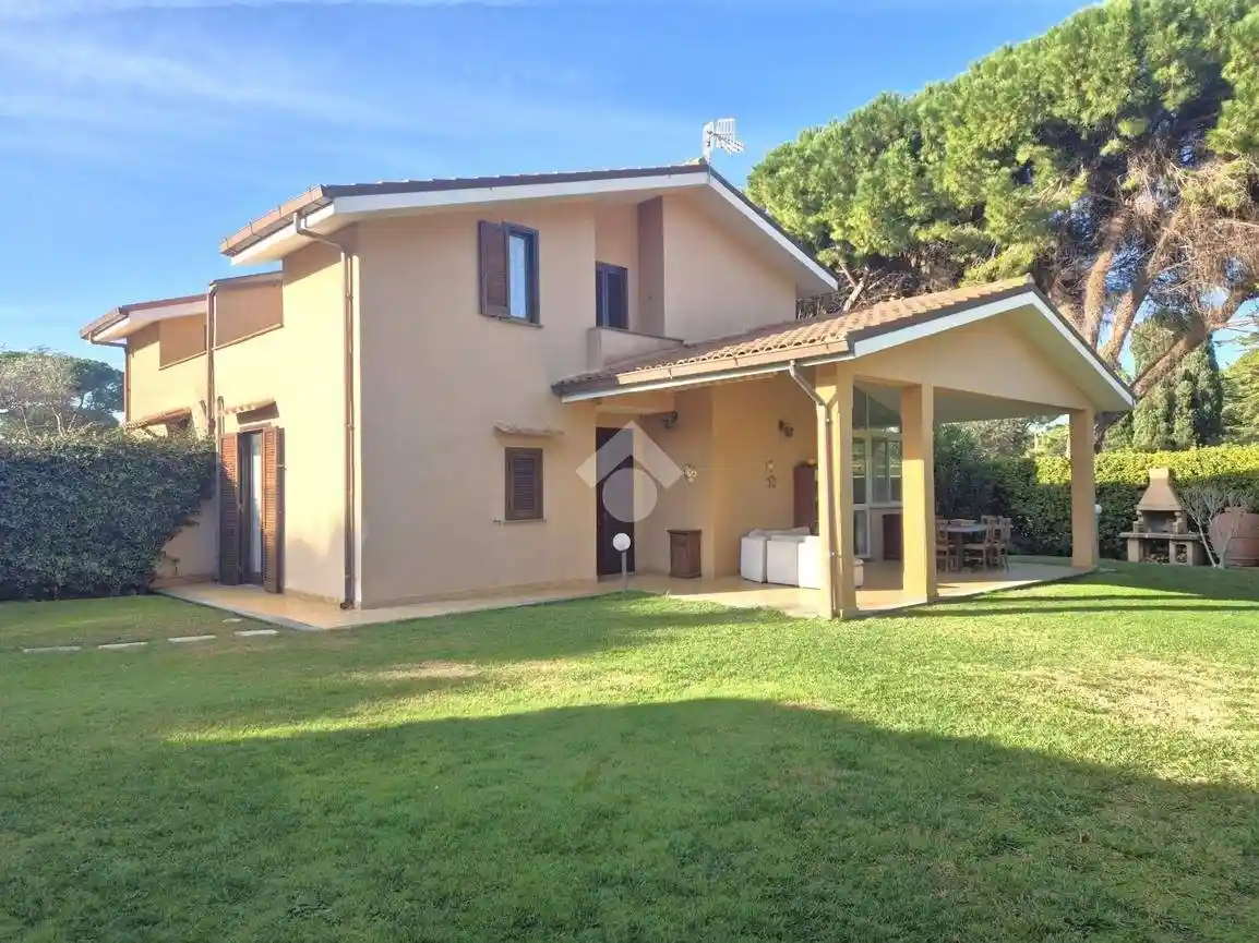 Villa in vendita a Tarquinia