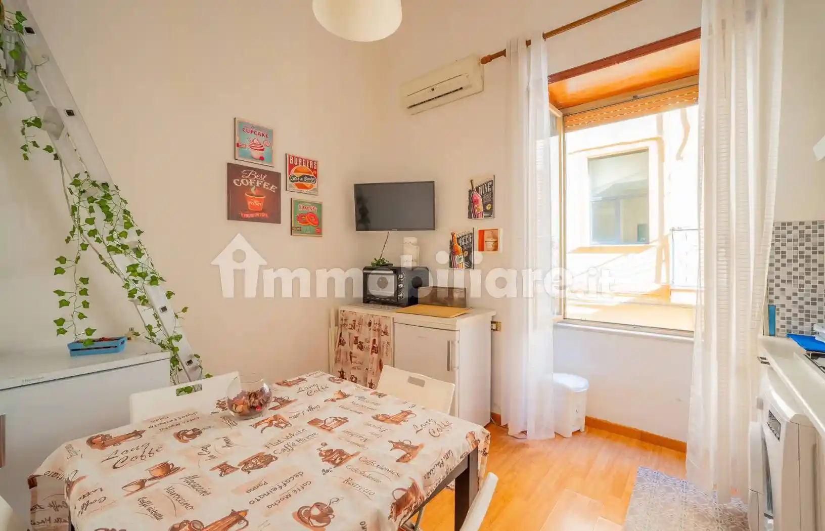 Appartamento in vendita a Napoli