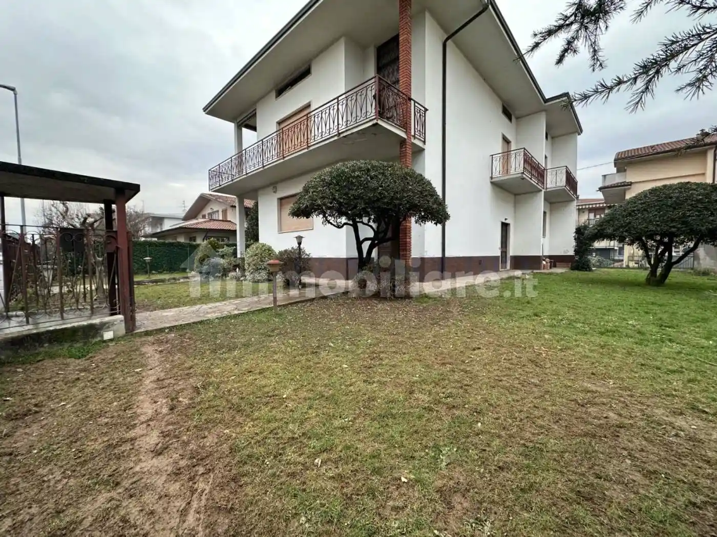 Villa in vendita a Treviolo