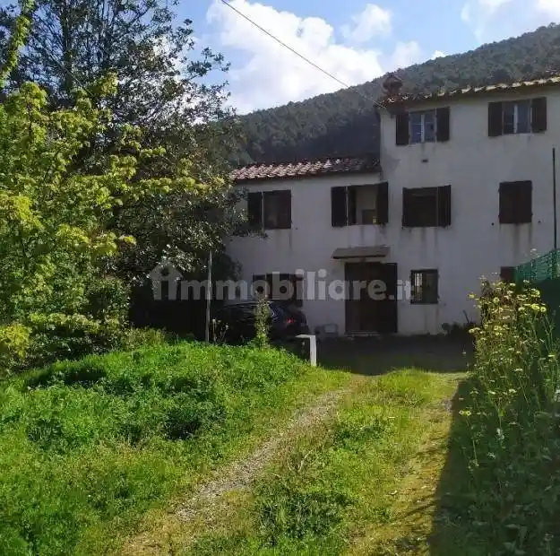 Casa indipendente in vendita a Lucca