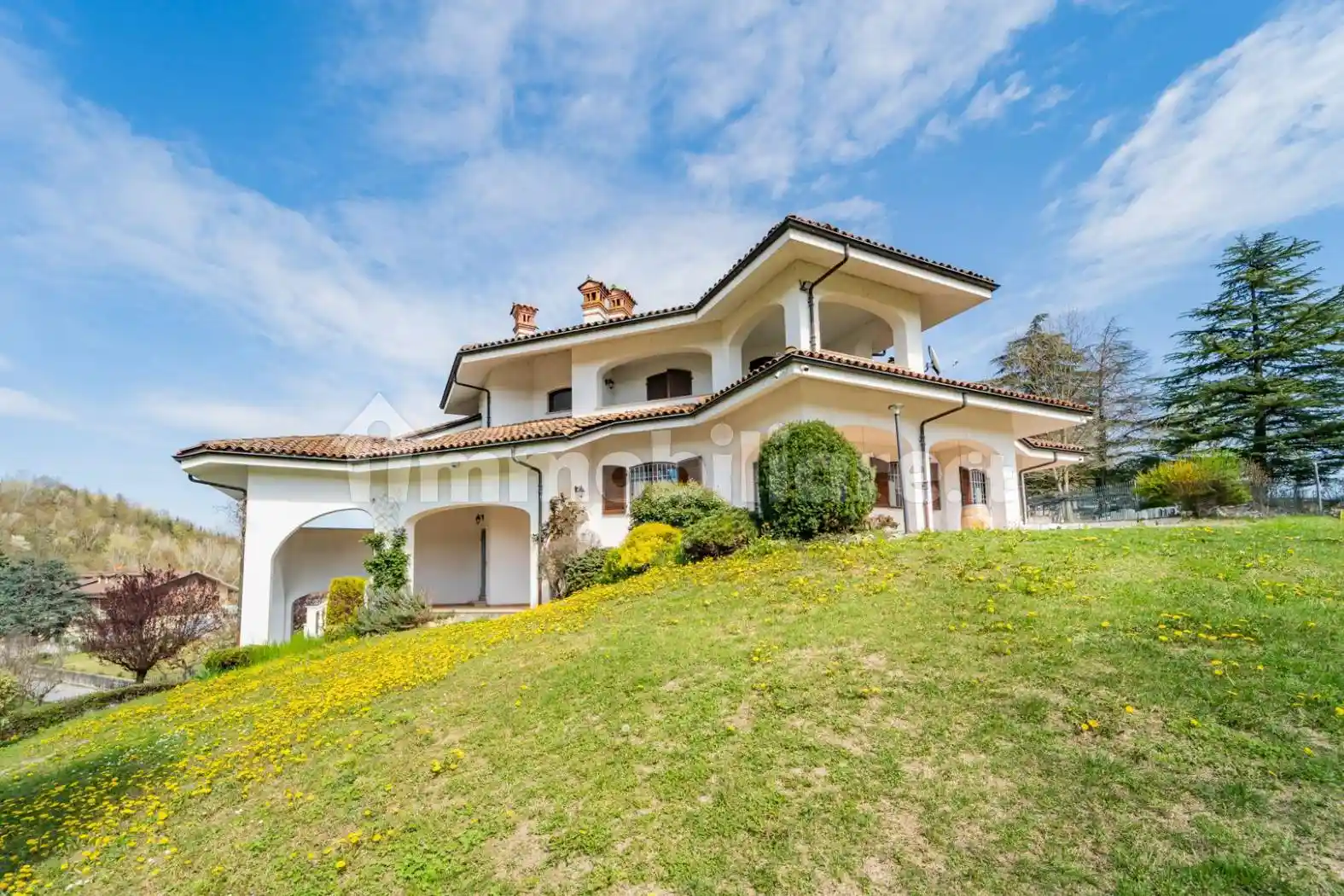 Appartamento in affitto a Monchiero