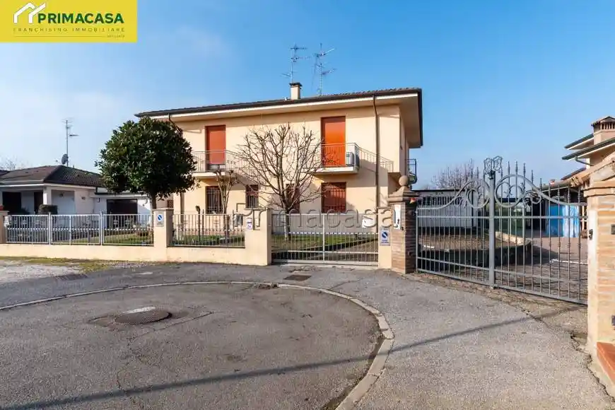 Villa in vendita a Moglia