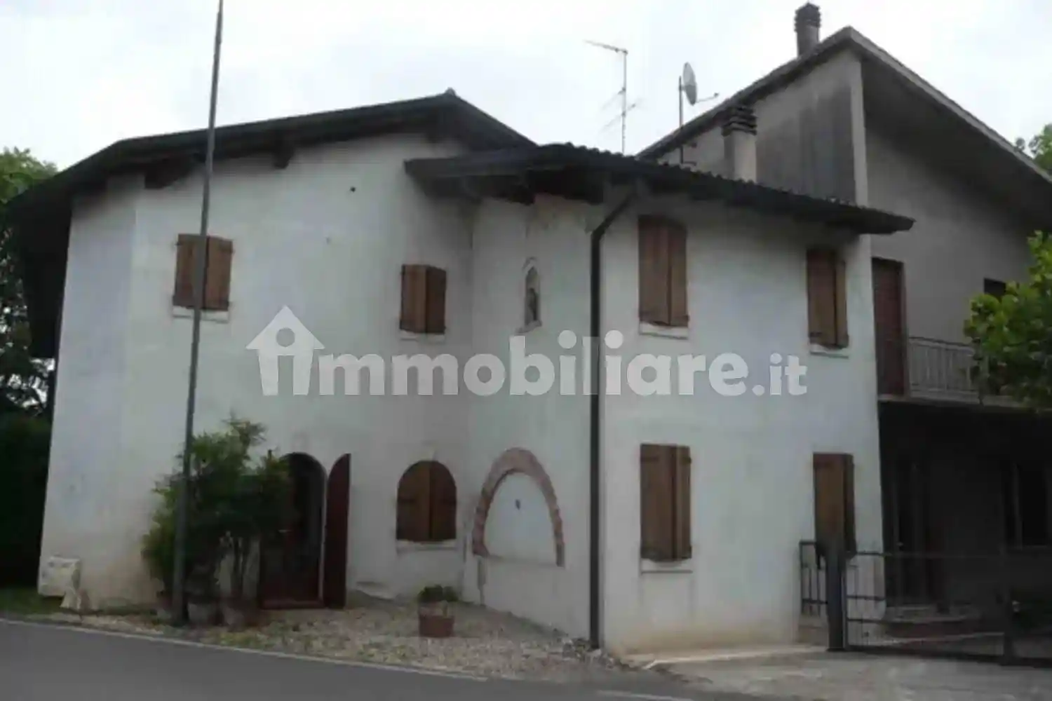 Appartamento in vendita a Concamarise