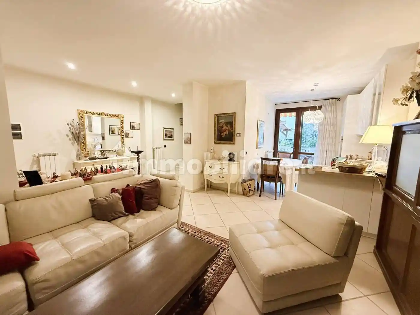 Casa indipendente in vendita a Prato